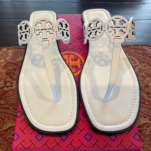 Tory Burch Tiny Miller Leather Thong in new ivory size 9.5, BNIB, MSRP$228